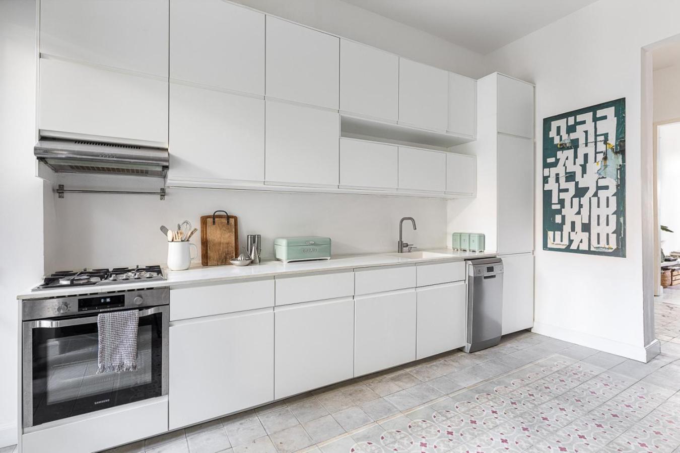 Apartment The Gem Of Neve Tzedek Stylish By Sea N' Rent *