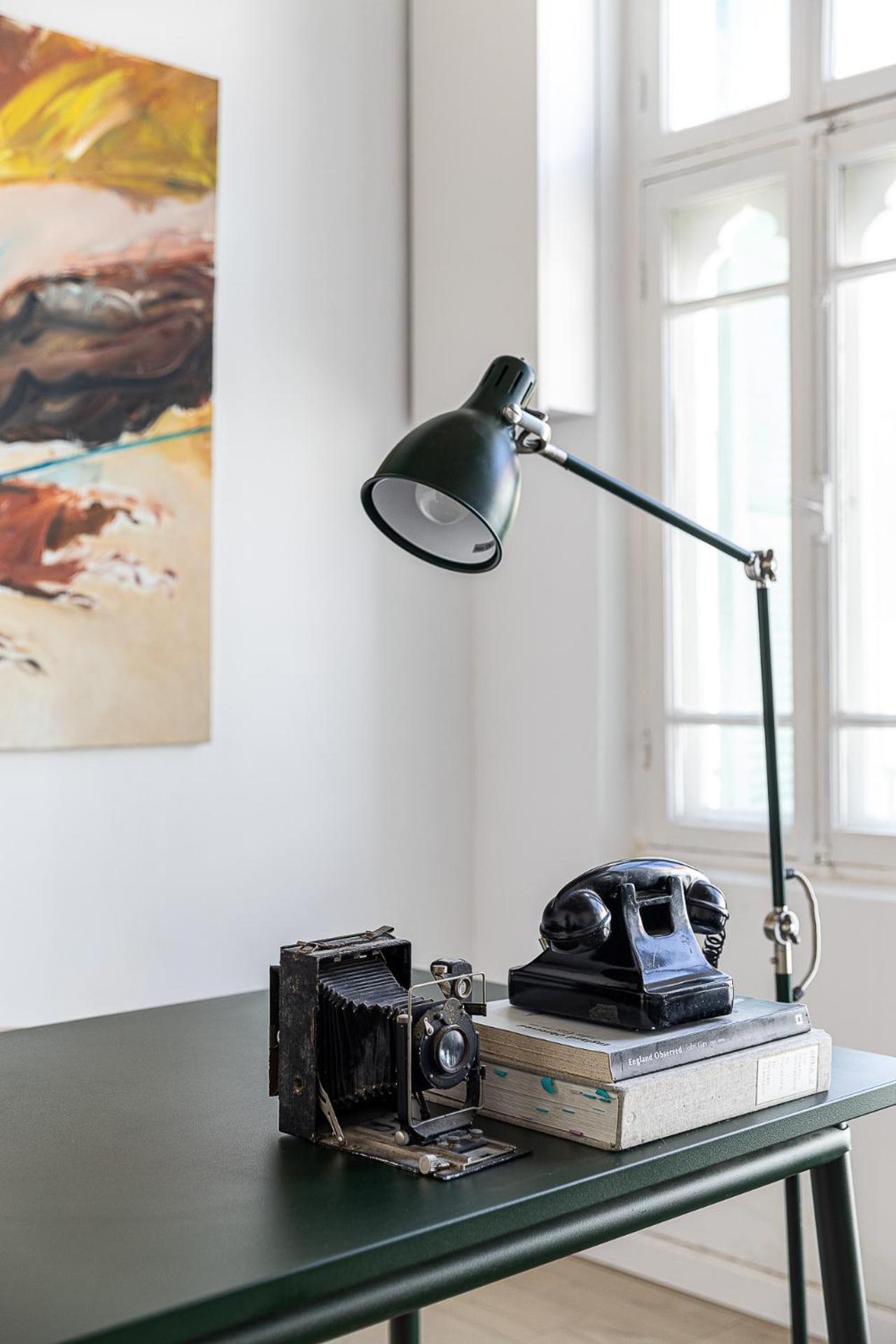 The Gem Of Neve Tzedek Stylish By Sea N' Rent *